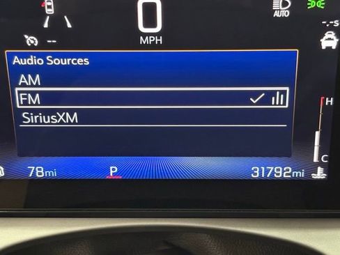 Used 2025 Chevrolet Trax LT image 23