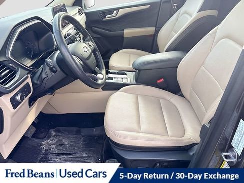 Used 2020 Ford Escape SEL image 12