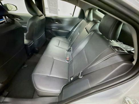 Used 2025 Toyota Prius XLE image 24