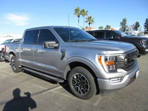 Certified 2021 Ford F150 XLT w/ Equipment Group 302A High image 4