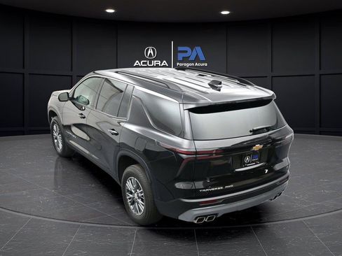 Used 2024 Chevrolet Traverse LT w/ Enhanced Driving Package AWD/4WD image 32