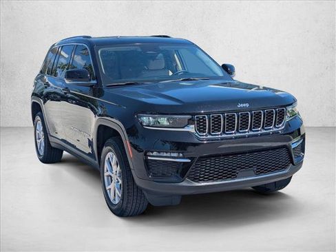 Used 2022 Jeep Grand Cherokee Limited RWD image 3