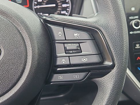 Certified 2025 Subaru Crosstrek 2.0i Premium image 17