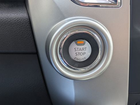 Used 2023 Nissan Titan SV w/ SV Convenience Package RWD image 28