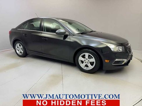 Used 2016 Chevrolet Cruze LT image 7