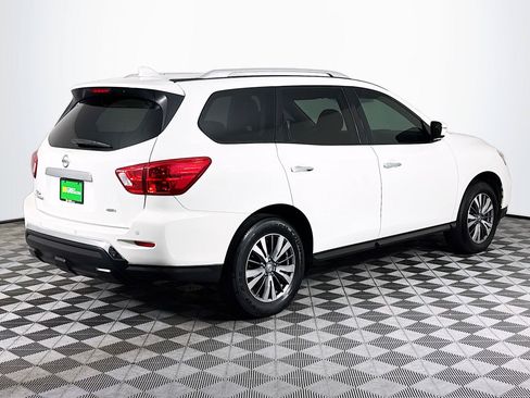 Used 2020 Nissan Pathfinder S AWD/4WD image 8