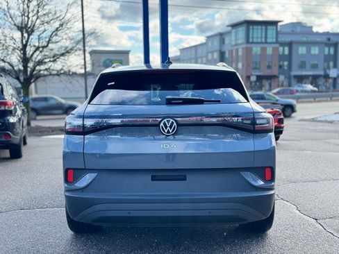 Used 2024 Volkswagen ID.4 Pro S image 5