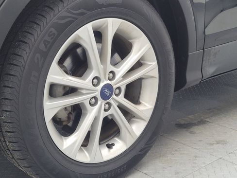 Used 2017 Ford Escape SE FWD image 31