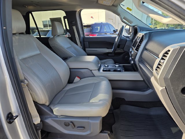 Used 2021 Ford Expedition XLT AWD/4WD image 30