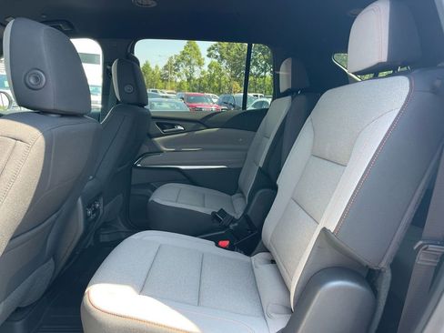 Used 2025 Chevrolet Traverse LT w/ LPO, Floor Liner Package image 11