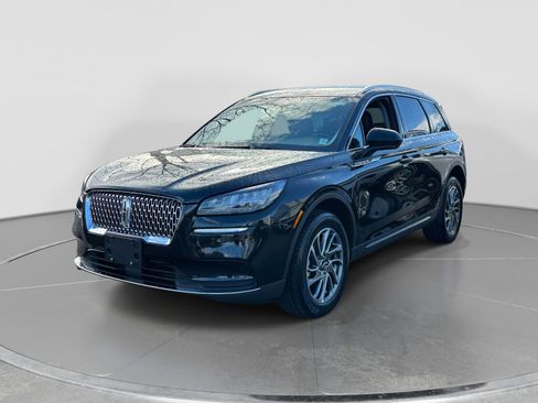 Used 2022 Lincoln Corsair AWD w/ Equipment Group 101A image 5