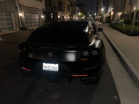 Used 2018 Ferrari GTC4Lusso T RWD image 3
