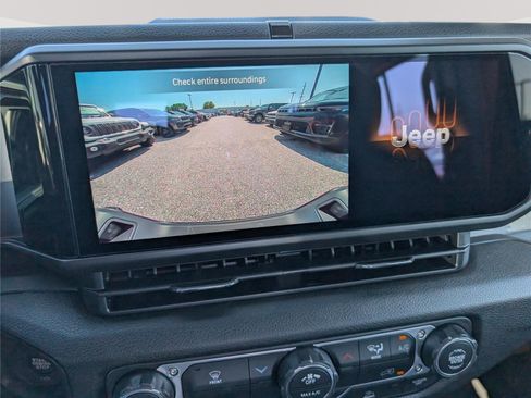 New 2026 Jeep Gladiator Sport AWD/4WD image 25