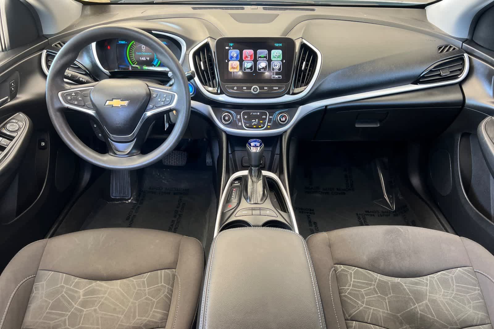Used 2018 Chevrolet Volt LT FWD image 3