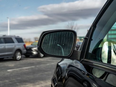 Certified 2023 Toyota Tacoma SR image 16