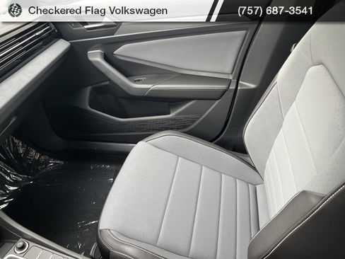 New 2026 Volkswagen Jetta SE image 45