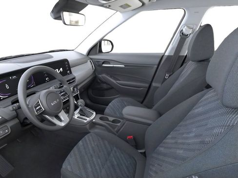 New 2026 Kia Seltos LX image 17