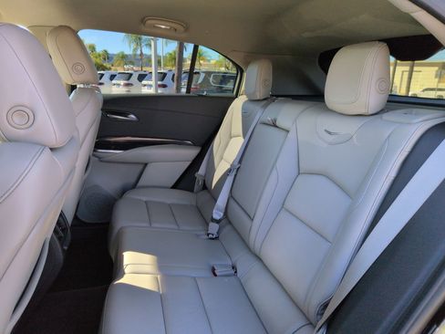 Used 2023 Cadillac XT4 Premium Luxury image 29