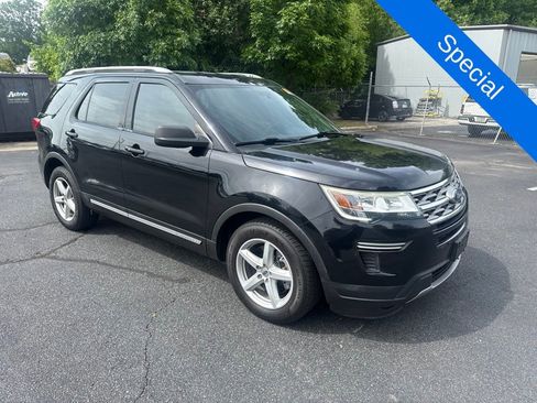 Used 2018 Ford Explorer XLT FWD image 1
