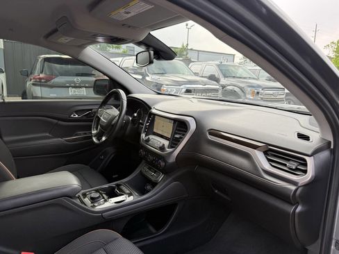 Used 2021 GMC Acadia AT4 AWD/4WD image 9