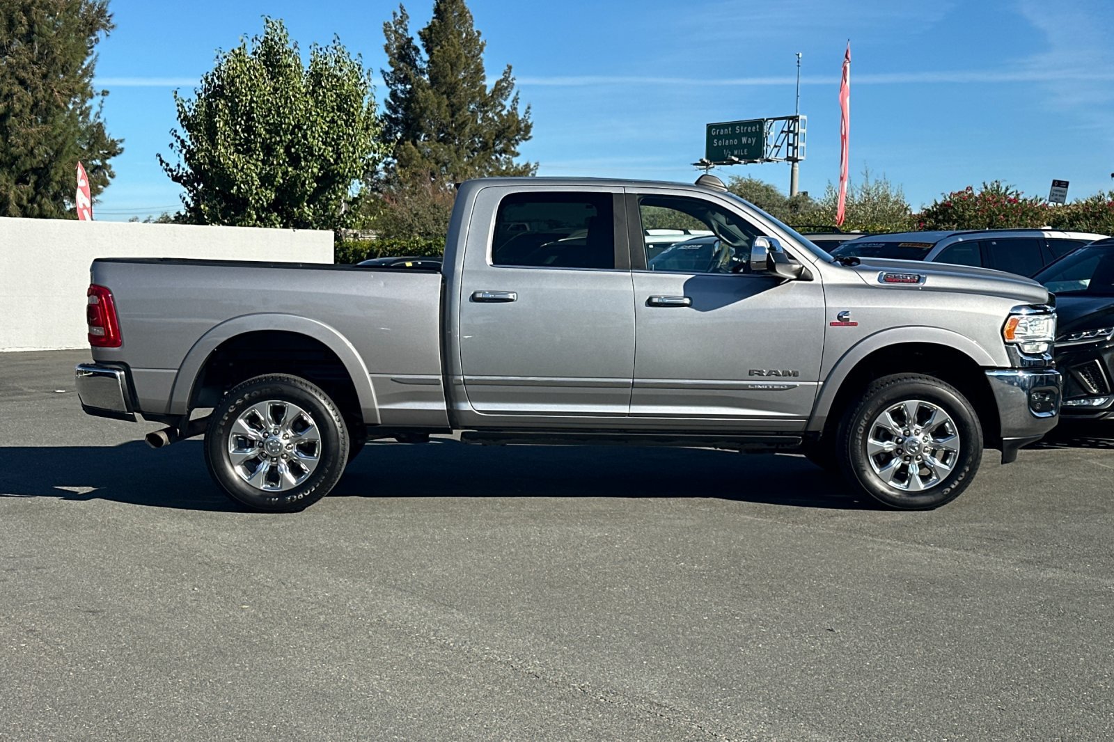 Used 2019 RAM 2500 Limited AWD/4WD image 3