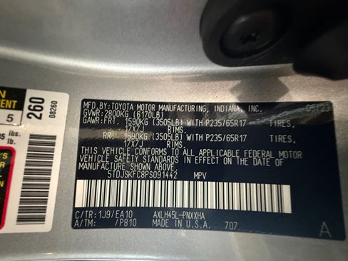 Used 2023 Toyota Sienna XLE w/ XLE Plus Package AWD/4WD image 25