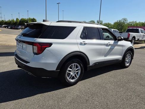 New 2026 Ford Explorer Active image 45