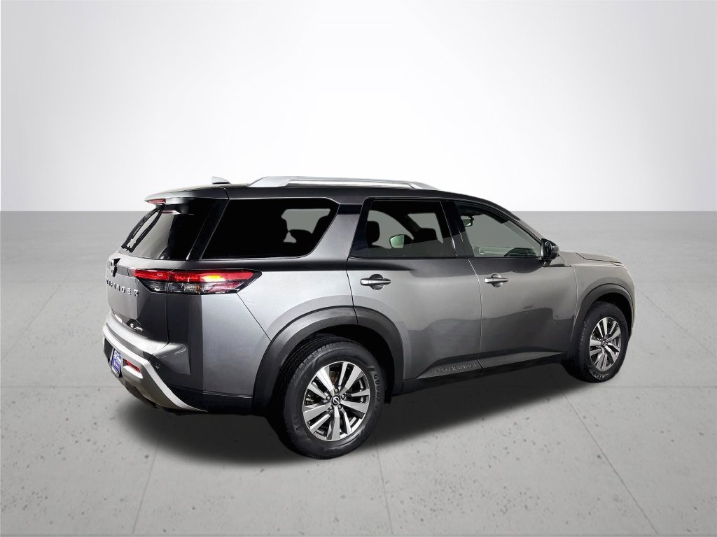 Used 2022 Nissan Pathfinder SL AWD/4WD image 6