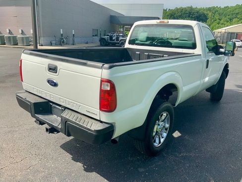 Used 2016 Ford F250 XL w/ Power Equipment Group AWD/4WD image 19