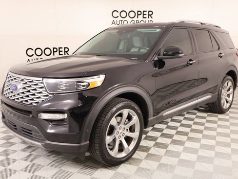 Used 2020 Ford Explorer Platinum w/ Premium Technology Package AWD/4WD image 11