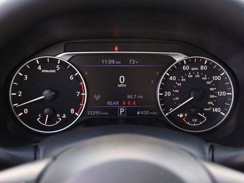 Used 2025 Nissan Altima 2.5 SV FWD image 13