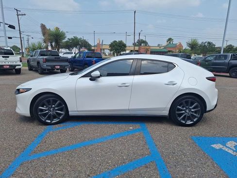 Used 2023 MAZDA MAZDA3 s FWD image 3