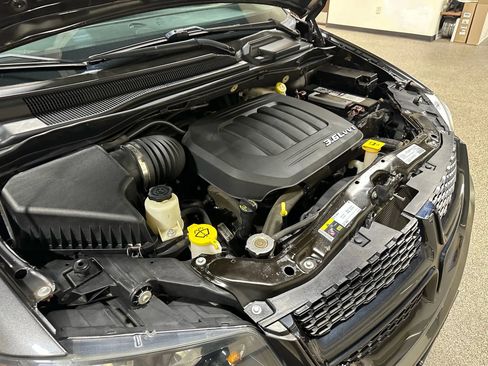 Used 2017 Dodge Grand Caravan SE image 44