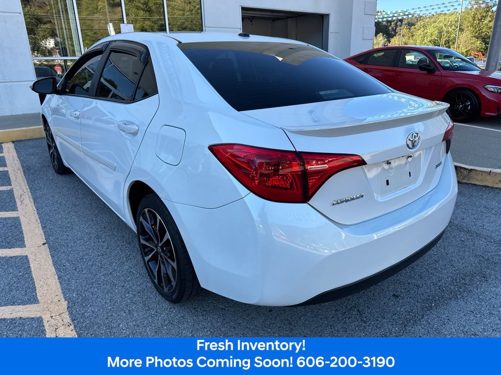 Used 2018 Toyota Corolla XSE FWD image 3
