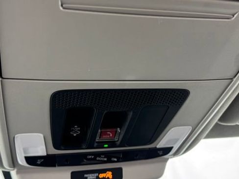 Used 2024 Honda Accord EX-L image 27