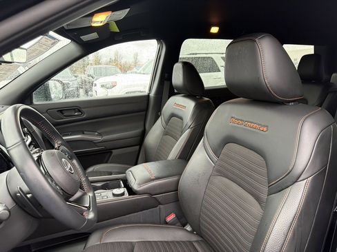 Used 2023 Nissan Pathfinder Rock Creek image 14