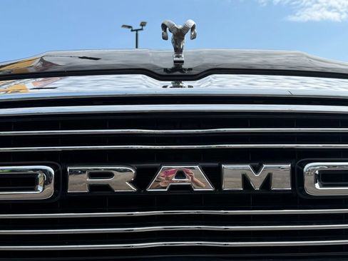 Used 2019 RAM 1500 Laramie AWD/4WD image 64