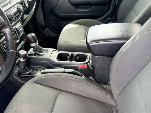 Used 2021 Jeep Gladiator Sport image 21