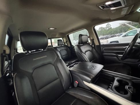 Used 2019 RAM 1500 Laramie AWD/4WD image 18