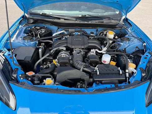 Used 2023 Toyota GR86 Premium w/ ALL Weather Mat Package (TMS) RWD image 30