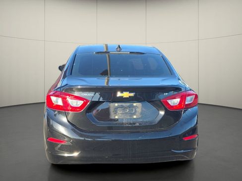 Used 2019 Chevrolet Cruze LT FWD image 7