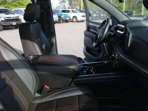 Used 2025 Chevrolet Tahoe High Country w/ Sun And Tow Package AWD/4WD image 37