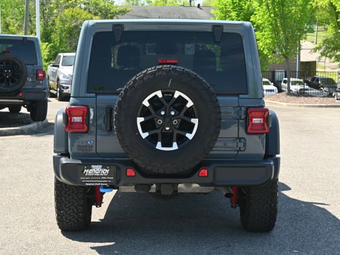 Used 2025 Jeep Wrangler Unlimited Rubicon 4xe w/ Convenience Group image 13