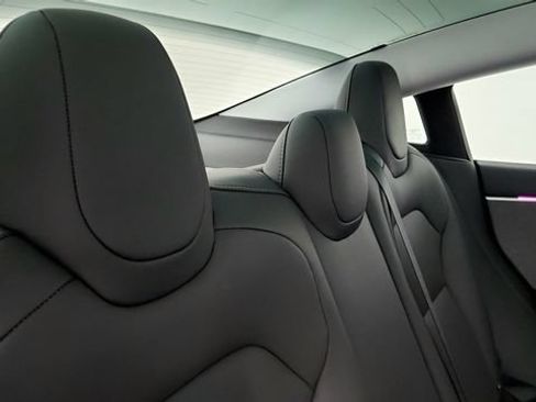 Used 2025 Tesla Model 3 Long Range RWD image 38