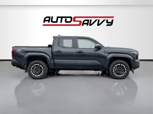 Used 2024 Toyota Tacoma TRD Sport image 8