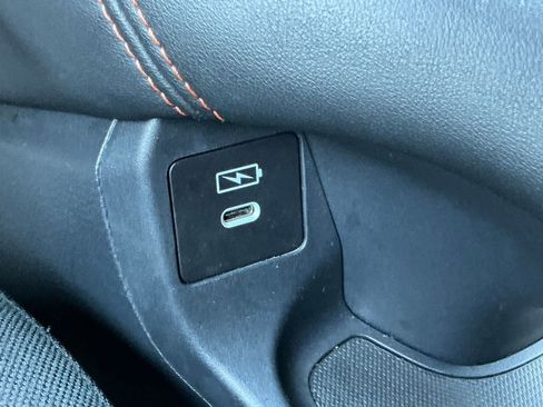 Certified 2025 Honda HR-V Sport image 37