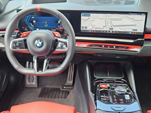 Used 2025 BMW M5 w/ Executive Package AWD/4WD image 22