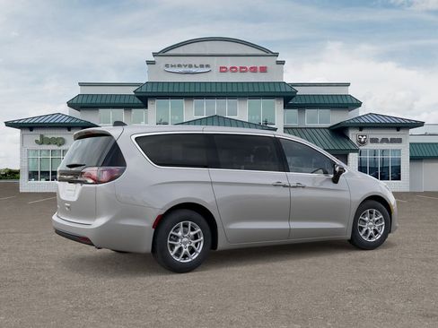 New 2026 Chrysler Voyager LX image 5