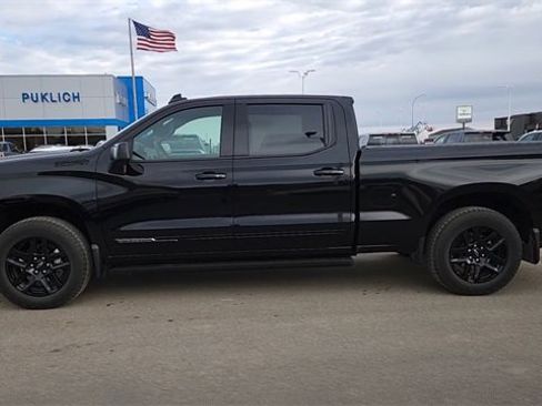 Certified 2024 Chevrolet Silverado 1500 High Country w/ Midnight Edition image 4