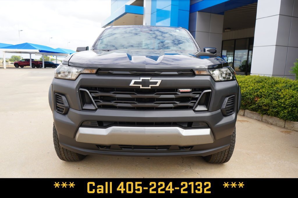 New 2026 Chevrolet Colorado Trail Boss AWD/4WD image 3